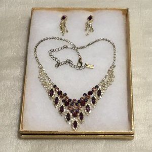 Vintage & very lovely clear & purple rhinestone necklace & earrings set in box